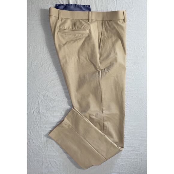 Ralph Lauren Flex Waist Flat Front Washable Tech Dress Pants. Beige, Men's 33X30 - Picture 2 of 9
